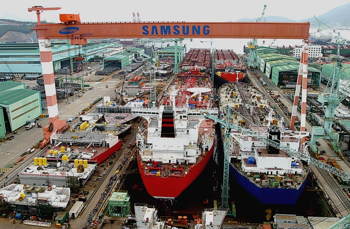 Nhà máy đóng tàu của Samsung tại Hàn Quốc.