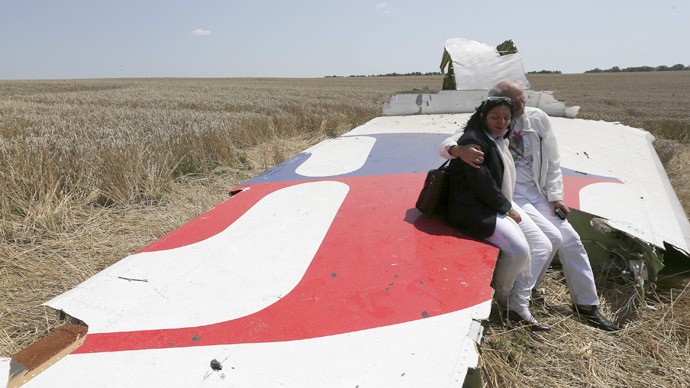Hiện trường MH17 bị rơi.
