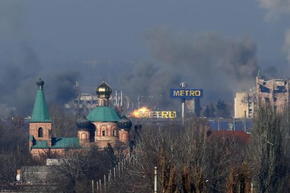 Giao tranh dữ dội gần sân bay Donetsk.