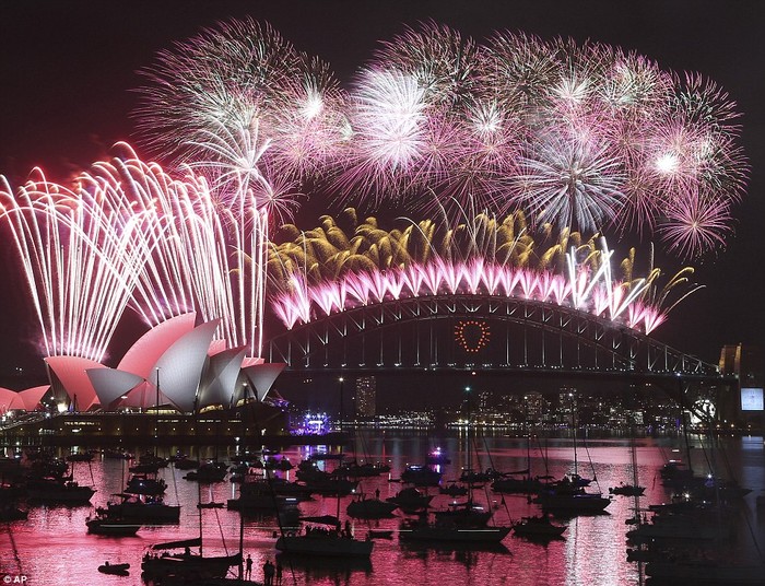 Màn trình diễn pháo hoa đêm giao thừa của Sydney năm nào cũng gây ấn tượng mạnh.