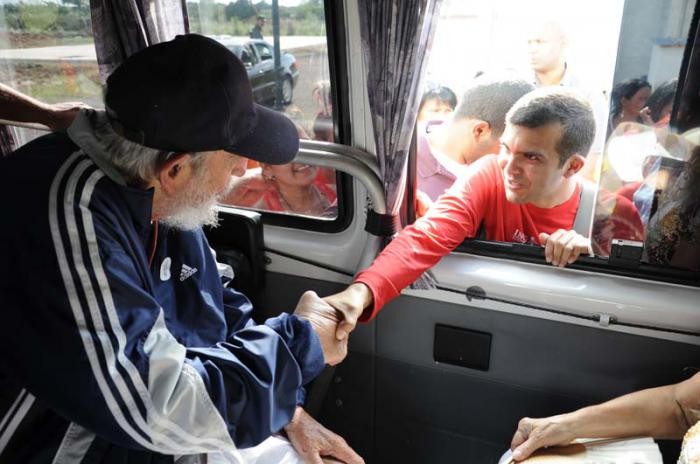 Nhiều trẻ em Venezuela đã vỡ òa trong nước mắt khi được gặp gỡ Fidel Castro.