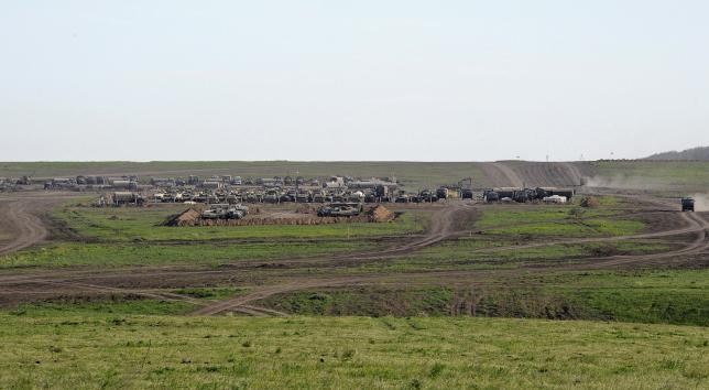 Lực lượng Nga tại khu vực tập trận Kuzminsky sân tập quân sự gần biên giới Nga-Ukraine trong khu vực Rostov ngày 23/5.