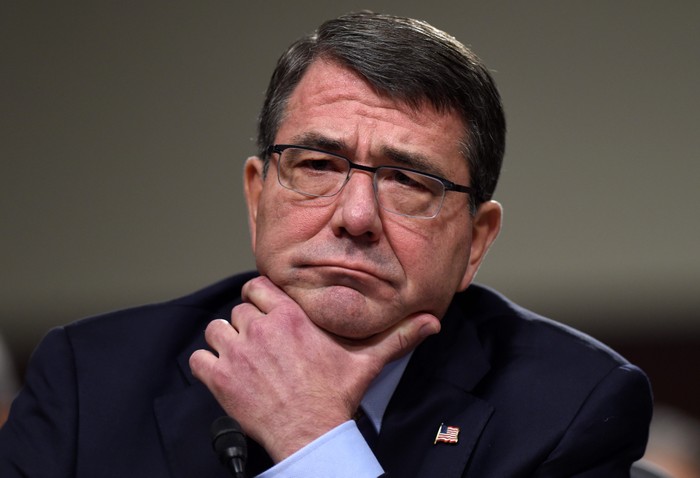 Bộ trưởng Quốc phòng Mỹ Ash Carter, ảnh: AP.