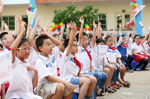 Có trường còn tự ý cắt xén chương trình, không hề tổ chức các hoạt động, nội dung về kỹ năng sống, ngoài giờ lên lớp, hướng nghiệp nghề… cho học sinh. Ảnh minh họa