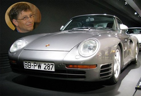 Porsche 959 coupe của Bill Gates là một trong tổng số 230 xe trên thế giới. Giá của chiếc xe thể thao là 225.000 nếu mua mới. Tài sản của Bill Gates là 61 tỷ USD.