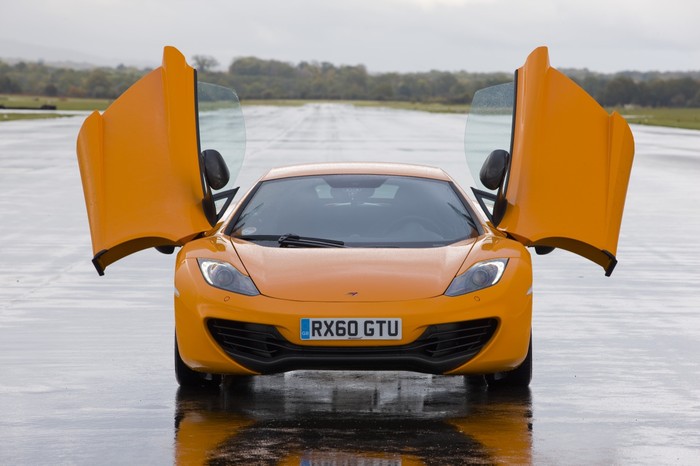 MCLaren MP4-12C được điều chỉnh lại với công suất tăng lên 25 mã lực cho động cơ V8 twin-turbo 3,8 lít.