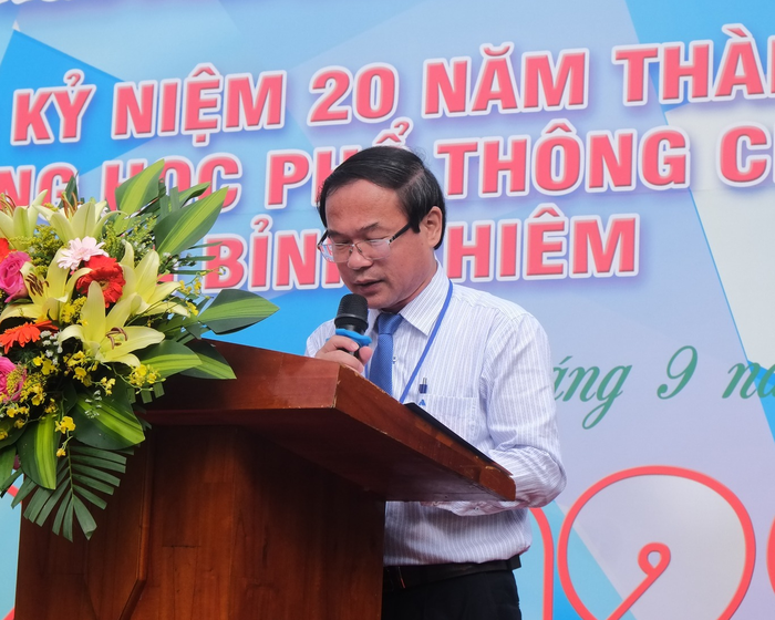 Thầy Phan Văn Chương, Hiệu trưởng Trường Trung học phổ thông chuyên Nguyễn Bỉnh Khiêm (Quảng Nam) (Ảnh: Website nhà trường).