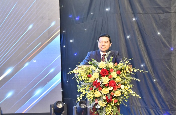 Ông Phạm Vũ Quốc Bình – Phó Tổng cục trưởng Tổng cục Giáo dục nghề nghiệp phát biểu tại buổi lễ (Ảnh: Tường San).