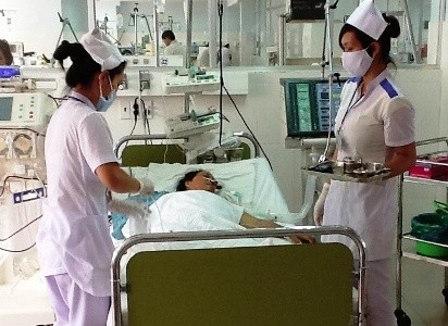 Bệnh nhân Phạm thị Thu được điều trị tích cực tại bệnh viện đa khoa tỉnh Khánh Hòa.