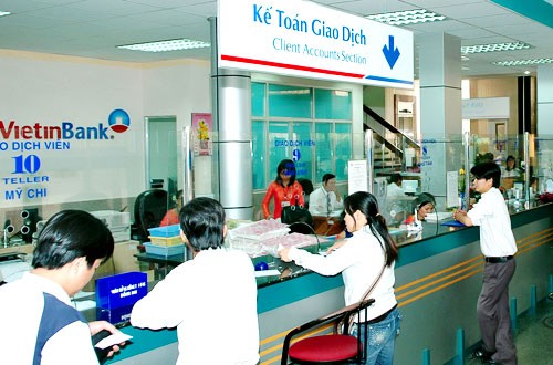 Chương trình tín dụng ưu đãi “Thu sang đón quà vàng” của VietinBank được triển khai đúng thời điểm nhu cầu vay vốn sản xuất kinh doanh và vay tiêu dùng của cá nhân/hộ gia đình tăng cao trong dịp cuối năm 2013.