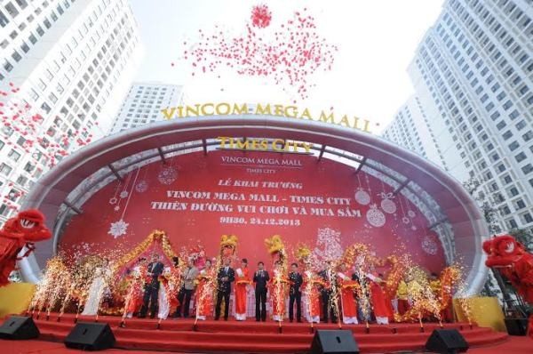 Lễ cắt băng khánh thành Thiên đường vui chơi và mua sắm TTTM Vincom Mega Mall Times City.