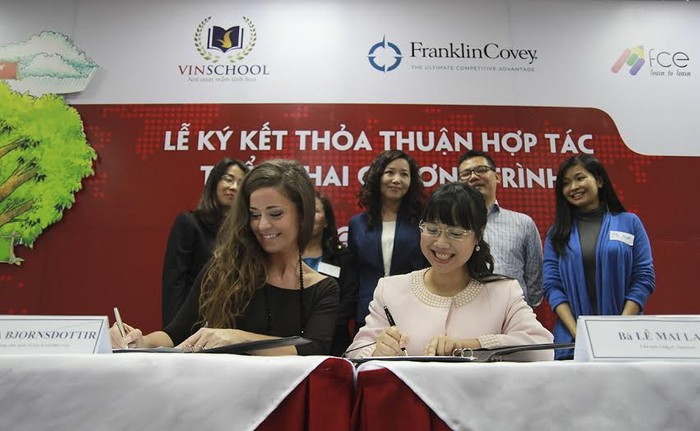 Bà Ella Bjornsdottir, Giám đốc điều hành Tập đoàn Franklin Covey vùng Trung Đông và Châu Á tin tưởng Vinschool sẽ là trường học đầu tiên ở Việt Nam triển khai thành công và ghi dấu trên bản đồ của hệ thống The Leader In Me thế giới với những thế hệ học sinh phát triển toàn diện.