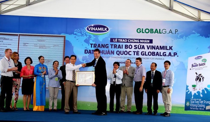 Trong năm 2014, năm trang trại của Vinamilk đều đã được chứng nhận đạt chuẩn quốc tế GlobalG.A.P. (Thực Hành Nông Nghiệp Tốt Toàn cầu)