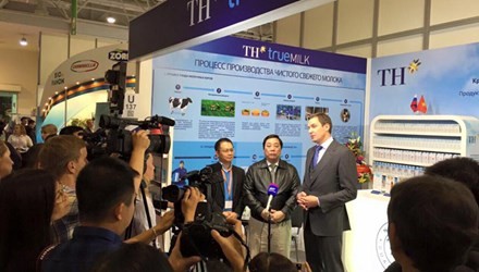 Gian hàng triển lãm của TH true MILK tại Expocentre Moscow.