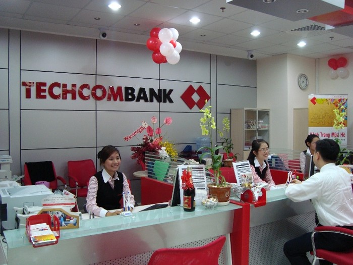 Hơn 90,7 triệu cổ phiếu tương đương hơn 10% vốn của Techcombank - số cổ phiếu được các cổ đông nội bộ và người liên quan đăng ký bán ra để đảm bảo tỷ lệ ở hữu theo quy định.