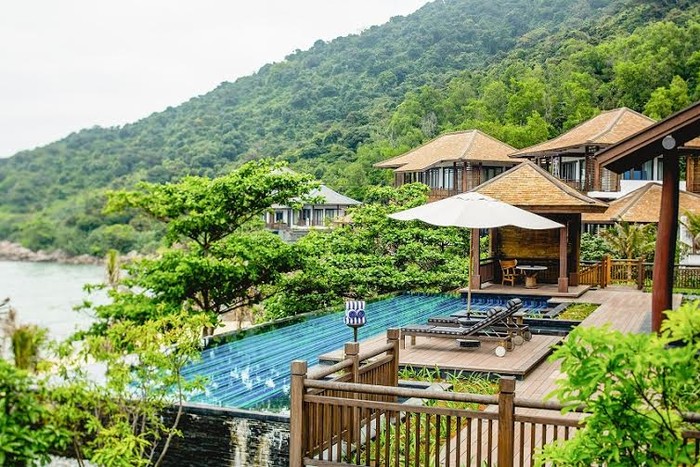 InterContinental Danang Sun Peninsula Resort - Khu nghỉ dưỡng duy nhất trên thế giới hai năm liên tiếp 2014 và 2015 được World Travel Awards vinh danh là Khu nghỉ dưỡng sang trọng bậc nhất thế giới.