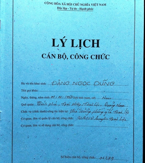 Ông Dũng có đến bốn năm sinh khác nhau trong các loại hồ sơ, giấy tờ.