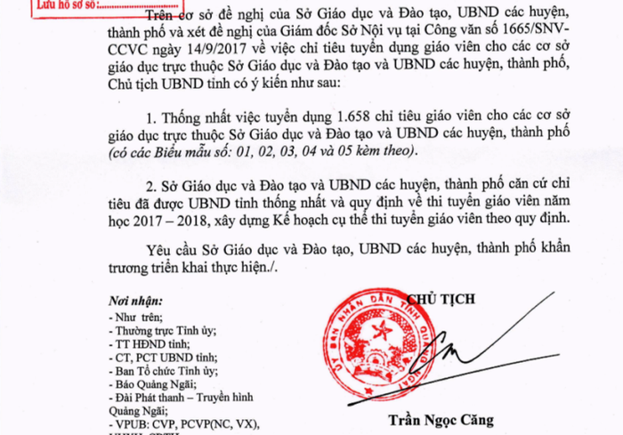 Công văn thống nhất thi tuyển hơn 1.650 chỉ tiêu giáo viên của Ủy ban nhân dân tỉnh Quảng Ngãi. Ảnh: AP