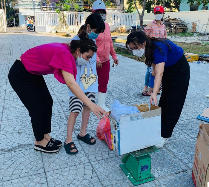 Chương trình thu gom rác thải, giấy loại của Trường tiểu học Võ Thị Sáu (Đà Nẵng). Ảnh: NHN