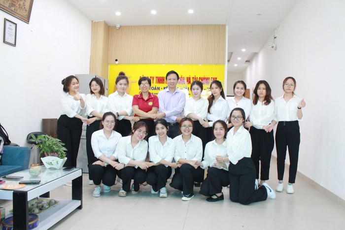Sinh viên ngành Kiểm toán (Trường Đại học Quy Nhơn) tham gia thực tập tại Đà Nẵng. Ảnh: NVCC.