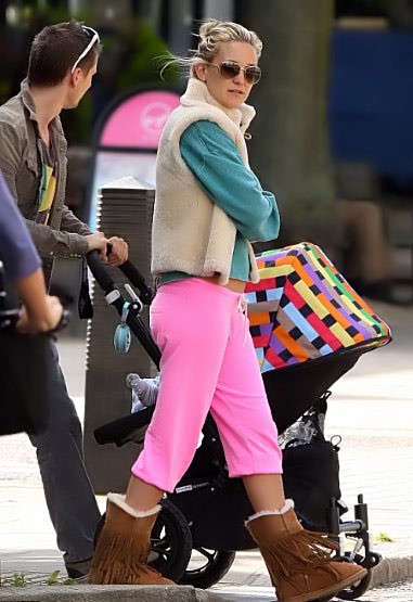Kate Hudson lượm thuộm, màu mè xuống phố