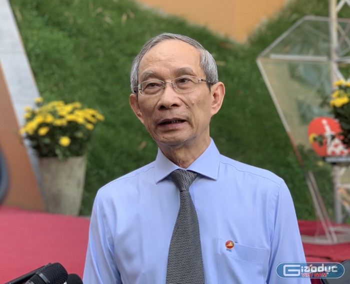 Thầy Nguyễn Xuân Khang – Hiệu trưởng trường Marie Curie, Hà Nội (ảnh: Thùy Linh)