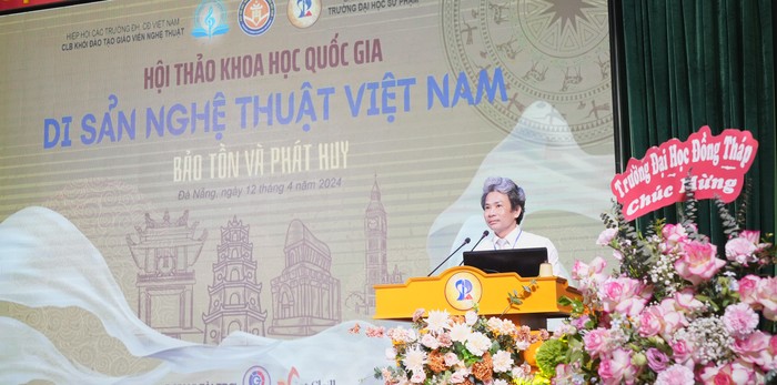 Thầy Võ Văn Minh khẳng định “ Hội thảo khoa học quốc gia “Di sản nghệ thuật Việt Nam: Bảo tồn và phát huy” được tổ chức lần này càng có ý nghĩa rất lớn” 3.JPG