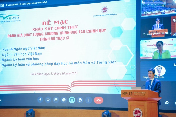 Phó Giáo sư, Tiến sĩ Nguyễn Quang Huy - Bí thư Đảng ủy, Hiệu trưởng Trường Đại học Sư phạm Hà Nội 2 phát biểu tại phiên Bế mạc.