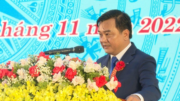 Thầy Tuyền.jpg