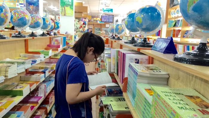Trung bình mỗi năm phụ huynh chi 1.000 tỷ đồng để mua sách giáo khoa. Ảnh minh họa: http://daidoanket.vn