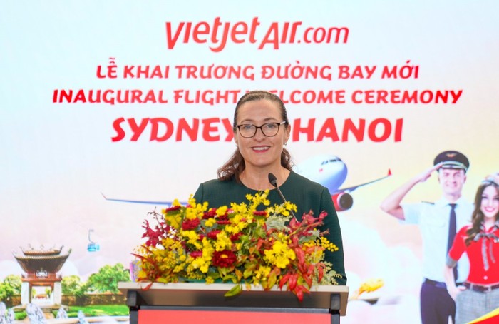 Bà Kathryn Illy - Tổng giám đốc phụ trách Marketing, Destination New South Wales - tổ chức trực thuộc chính quyền bang New South Wales chào mừng đường bay mới của Vietjet. A5-4.jpg