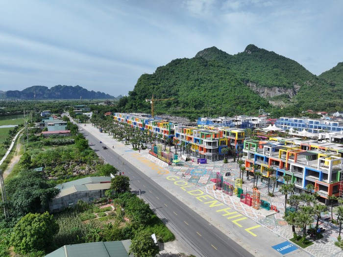 Tầm view độc bản với vỉa hè rộng lớn Tầm view độc bản với vỉa hè rộng lớn