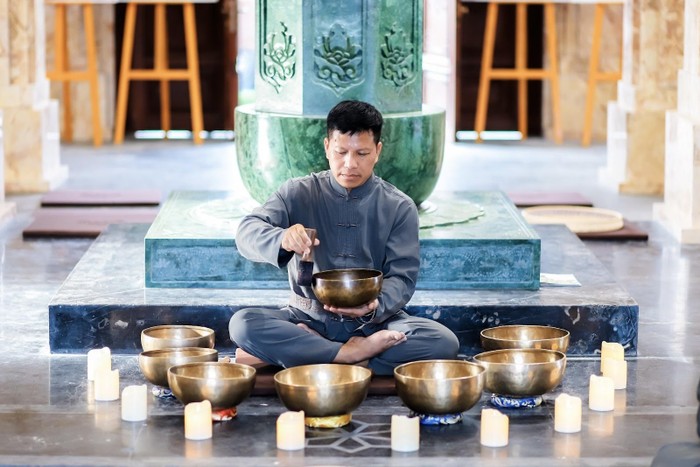 Phương pháp thiền chuông xoay giúp khôi phục và tái tạo năng lượng Phương pháp thiền chuông xoay giúp khôi phục và tái tạo năng lượng