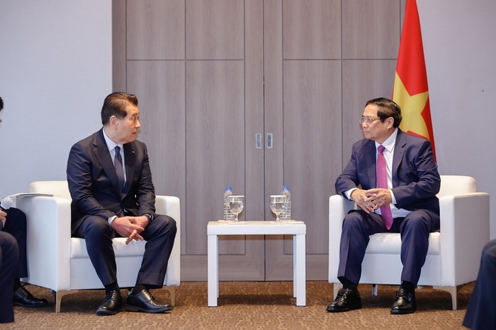 Thủ tướng đề nghị tập đoàn nghiên cứu tham gia các dự án nhiệt điện LNG ở Thanh Hóa, Nghệ An. Ảnh: VGP/Nhật Bắc 4.jpg
