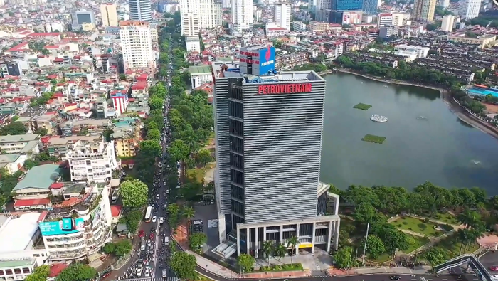 Việc tái cấu trúc tổ chức bộ máy điều hành đã giúp Petrovietnam đã vượt qua giai đoạn khó khăn nhất trong lịch sử phát triển. 2 (3).png