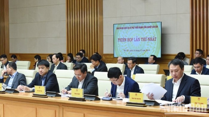 Lãnh đạo các bộ, ngành, cơ quan Trung ương, đơn vị là thành viên Ban Chỉ đạo tham dự phiên họp. (Ảnh: Trần Hải) Lãnh đạo các bộ, ngành, cơ quan Trung ương, đơn vị là thành viên Ban Chỉ đạo tham dự phiên họp. (Ảnh: Trần Hải)