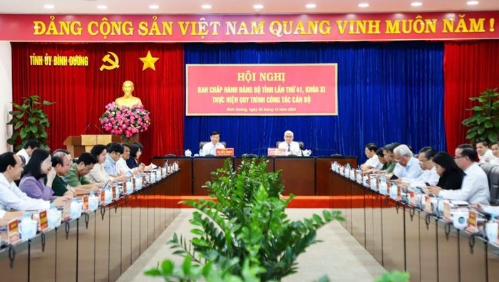 Toàn cảnh hội nghị.