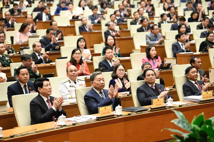 Lãnh đạo Đảng, Nhà nước tham dự phiên khai mạc Kỳ họp bất thường lần thứ 9, Quốc hội khóa XV. Ảnh: VGP/Nhật Bắc