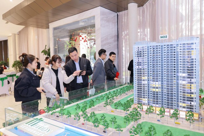 Hanoi Melody Residences đang thu hút nhiều khách hàng đến tìm hiểu nhờ sở hữu nhiều yếu tố vượt trội về vị trí, tiện ích, thiết kế,…