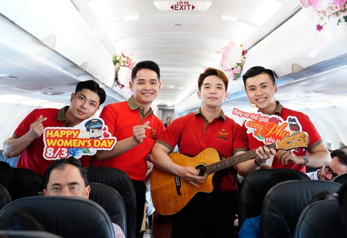 Tiep vien hang khong Vietjet1.jpg