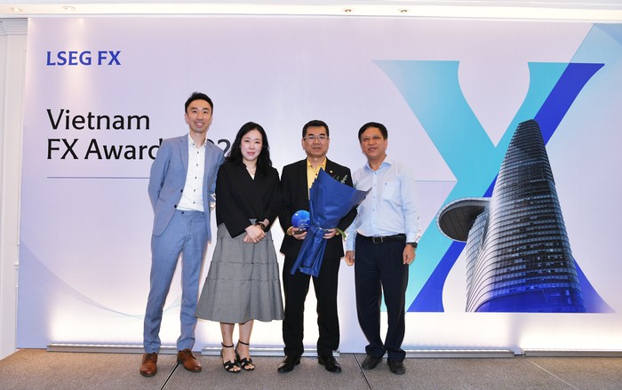 Với những hoạt động tích cực trên thị trường ngoại hối năm 2024, BAC A BANK nhận giải thưởng Top 5 Matching Volume Traded tại buổi Lễ trao giải Vietnam FX Matching. Với những hoạt động tích cực trên thị trường ngoại hối năm 2024, BAC A BANK nhận giải thưởng Top 5 Matching Volume Traded tại buổi Lễ trao giải Vietnam FX Matching.jpg