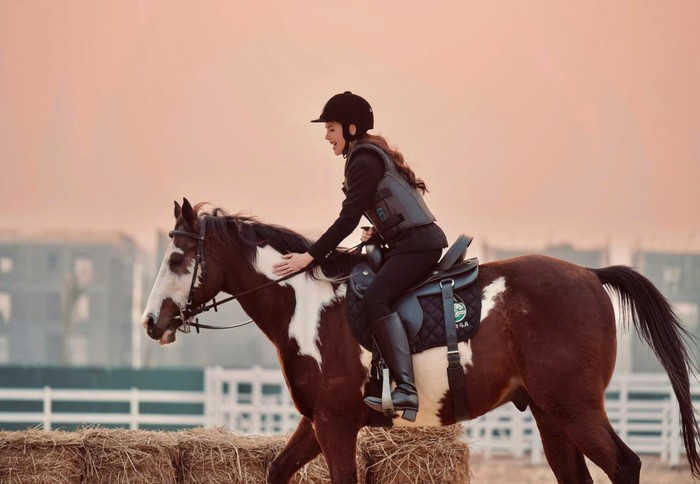 Vinpearl Horse Academy Vũ Yên mang đến trải nghiệm cưỡi ngựa chuẩn quốc tế tại Việt Nam. Ảnh 5.jpg
