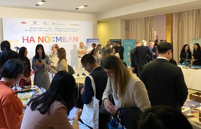Chương trình Xúc tiến du lịch Việt Nam - Châu Âu và công bố khai trương đường bay thẳng Hà Nội - Milan của Vietnam Airlines là dịp để quảng bá, thúc đẩy du lịch Việt Nam tại thị trường châu Âu. 1. Chương trình Xúc tiến du lịch Việt Nam - Châu Âu và công bố khai trương đường bay thẳng Hà Nội - Milan của Vietnam Airlines là dịp để quảng bá, thúc đẩy du lịch Việt Nam tại thị trường châu Âu.jpg