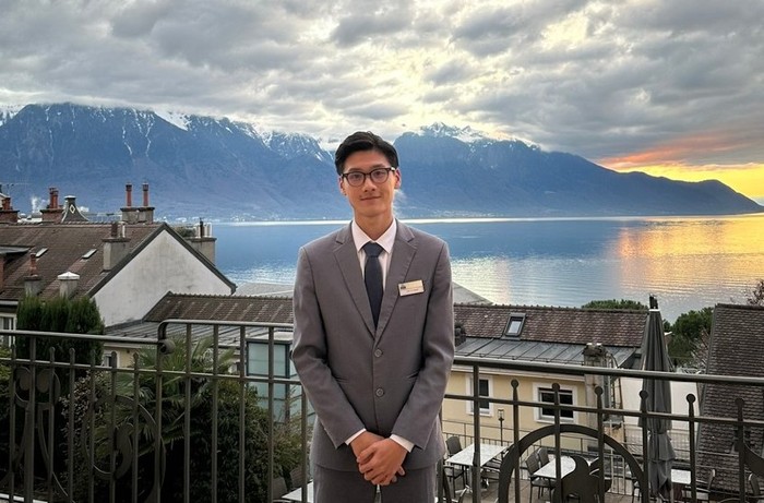 Sinh viên Nguyễn Thanh Quý - Ngành Quản trị khách sạn, Chương trình Hoa Sen Elite thực tập tại Thụy Sĩ. Hình 2. Sinh viên Nguyễn Thanh Quý - Ngành Quản trị khách sạn, Chương trình Hoa Sen Elite thực tập tại Thụy Sĩ..jpg