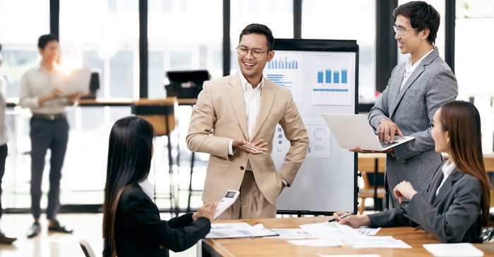 Master_CT Uu dai Tai khoan Payroll (2025).jpg