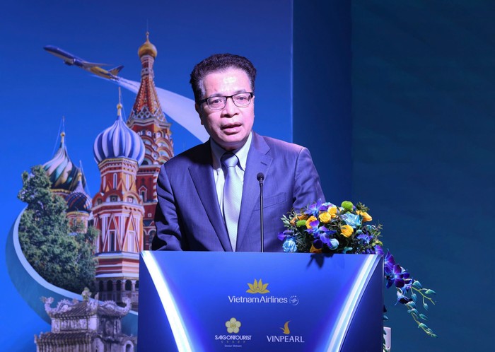 Ông Đặng Minh Khôi - Đại sứ Việt Nam tại Nga phát biểu tại sự kiện. Đại sứ Việt Nam tại Nga Đặng Minh Khôi phát biểu tại sự kiện.jpg