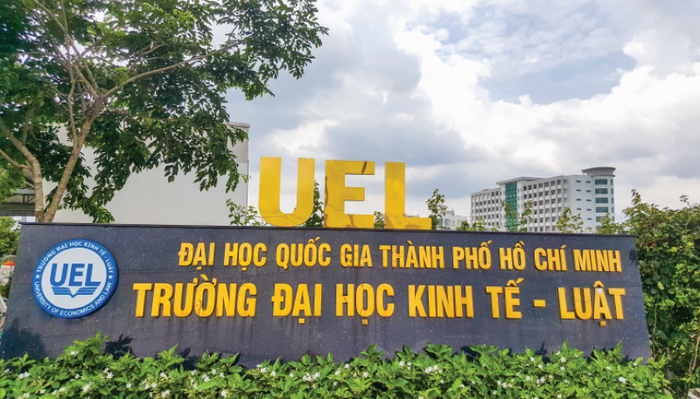 Trường Đại học Kinh tế - Luật Thành phố Hồ Chí Minh tọa lạc tại số 669, Quốc Lộ 1, Khu phố 3, Phường Linh Xuân, Thành phố Thủ Đức, Thành phố Hồ Chí Minh. (Ảnh: website Đại học Quốc gia Thành phố Hồ Chí Minh) kt-luat.png