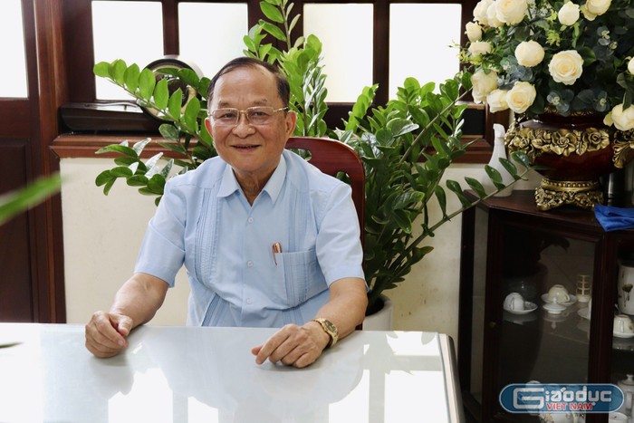 Phó Giáo sư, Tiến sĩ Lê Văn Hùng – Chủ tịch Hội đồng trường, Hiệu trưởng Trường Đại học Thành Đông. (Ảnh: Nhật Lệ) GDVN_thay-hung-1.jpg
