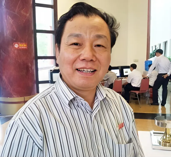 Tiến sĩ Trịnh Ngọc Thạch - nguyên Phó chủ nhiệm Ủy ban Văn hóa, Giáo dục, Thanh niên, Thiếu niên và Nhi đồng của Quốc hội. (Ảnh: Ngọc Quang) snapedit_1746949312931.jpeg