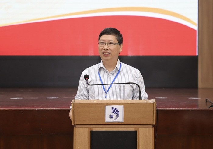 Nhà giáo ưu tú, Phó giáo sư, Tiến sĩ Đinh Thành Việt - Trưởng Ban Đảm bảo chất lượng giáo dục kiêm Thư ký Hội đồng Đại học Đà Nẵng. Ảnh: NVCC 914de6ec954f3e11675e-1640.jpg